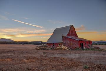 barn © paulfell