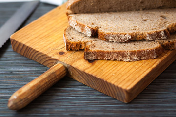 sliced rye bread