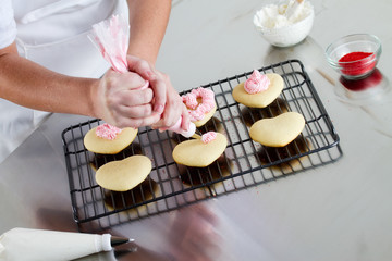 Decorating Heart-Shaped Cookies