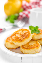 cottage cheese pancakes, syrniki