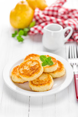 cottage cheese pancakes, syrniki