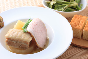 ブタ肉の角煮 