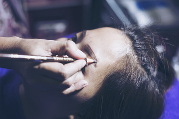 Cosmetologists' preparations for permanent eyebrow make up