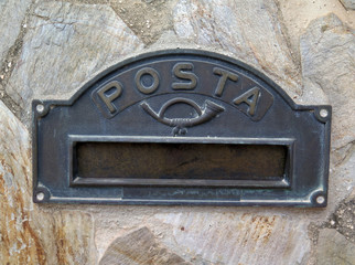 Closeup of Spanish letterbox
