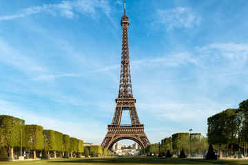 Fototapeta na wymiar Eiffel tower at morning time in Paris, France. 
