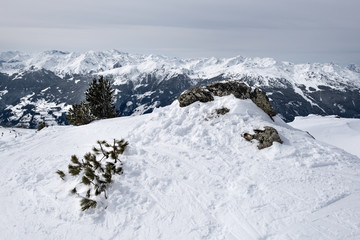 Fototapeta na wymiar Snowy slopes of the mountains in the Zillertal, Austria