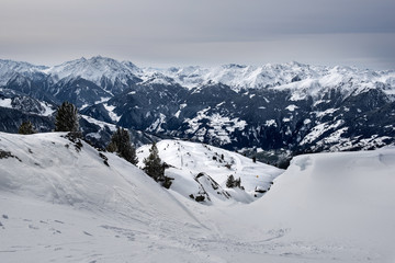 Obraz premium Snowy slopes of the mountains in the Zillertal, Austria
