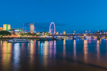 Obraz premium Thames At Night 