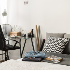 Combined bedroom and home office