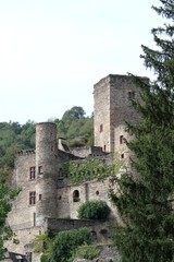 Fototapeta na wymiar Belcastel en Aveyron,classé plus beau village de France