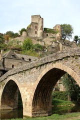 Obraz premium Belcastel en Aveyron,classé plus beau village de France