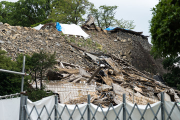 崩壊した熊本城の石垣 1