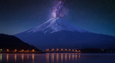 Mount fuji at Lake kawaguchiko, twilight - obrazy, fototapety, plakaty
