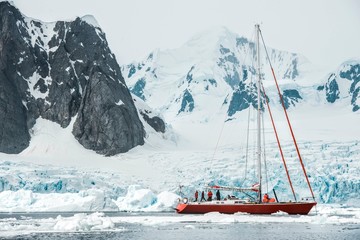 Sailing on Ice