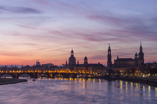 Dresden  Skyline vor Sonnenaufgang