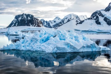 Floating Berg
