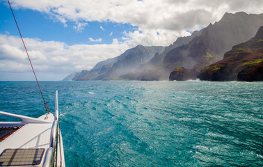 sailing, napali coast, kauai, hawaii