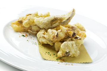 Deep fried prawns with porcini mushrooms