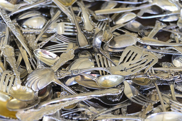 Assorted vintage silverware