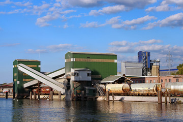 Docks