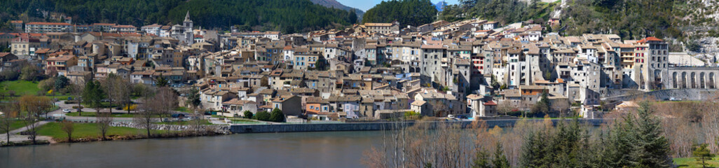 Fototapeta na wymiar Panorama de Sisteron - Alpes-de-Haute-Provence
