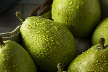 Fototapeta na wymiar Raw Green Organic Danjou Pears