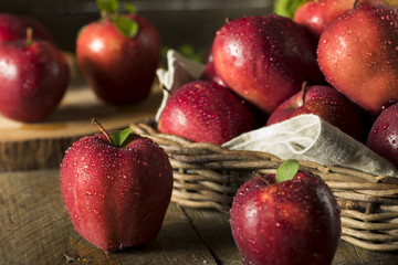 Raw Organic Red Delicious Apples