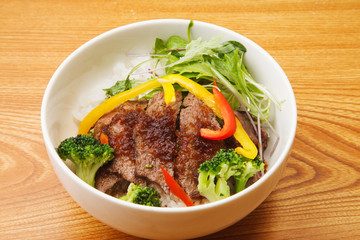 ステーキ丼