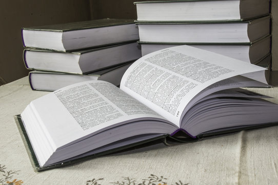 książka - czas na relaks,  Composition with hardcover books