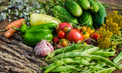 fresh and raw vegetables