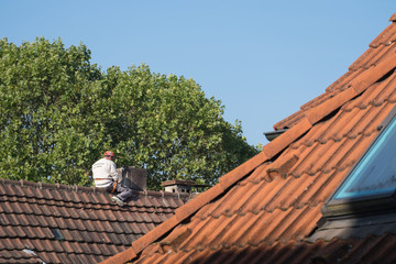 Reparatur am Schornstein