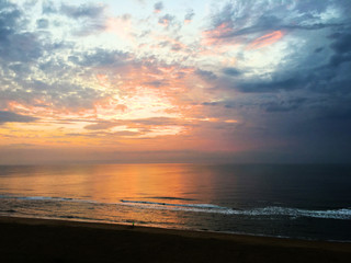 Sonnenaufgang am Strand