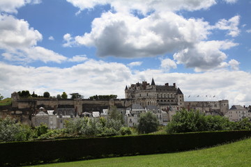 Fototapeta na wymiar De la rive de La Loire: Château d'Amboise.
