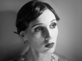 Obraz premium Женщина модель в образе голливудской кинозвезды мода стиль красота макияж портрет кинематограф история