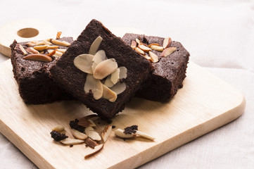 Brownies with almond