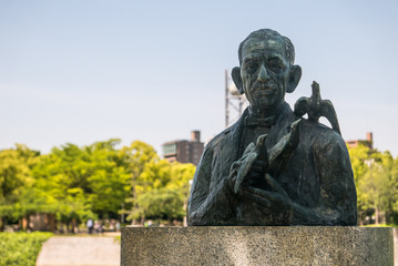 Memorial of Miekichi Suzuki