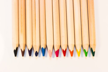 Fototapeta premium Crayons lined up horizontally 