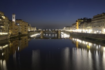 Fototapeta na wymiar Firenze notturno