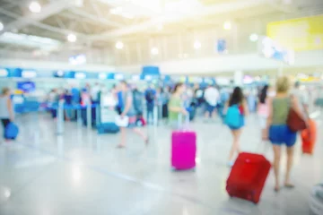 Cercles muraux Aéroport Passengers in an airport