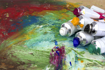 Naklejka premium Paint colors on a artist pallette