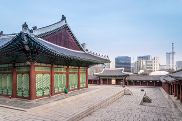 Naklejka premium SEOUL, SOUTH KOREA - MARCH 04: The view of Gyeonghui Palace in foreground and Seoul city in background on March 04, 2014