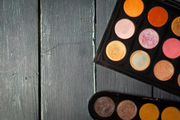 Make-up colorful eyeshadow palette