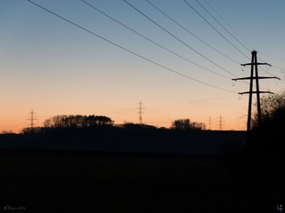Fototapeta na wymiar Hi-tension sunset