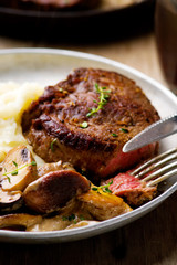 Fillet Mignon in Mushroom Wine Sauce