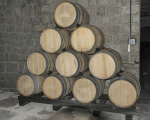 Toneles de madera para vino
