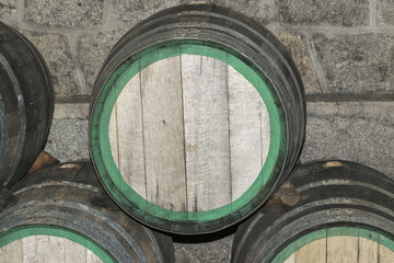 Toneles de madera para vino