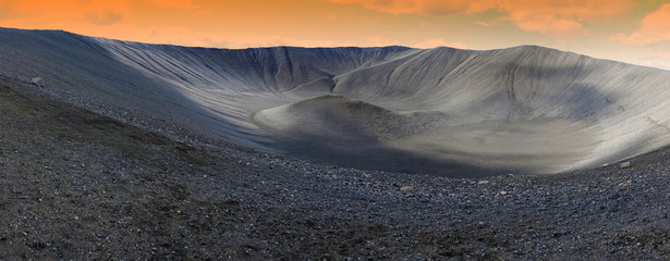 Hverfjall crater in Myvatn area, northern Iceland, panoramic view - obrazy, fototapety, plakaty