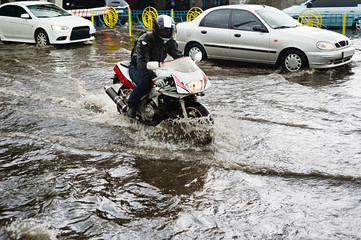 Naklejka premium Flood in the city