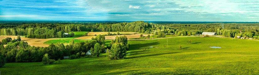 Countryside panorama of green field - obrazy, fototapety, plakaty