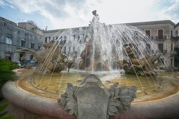 Papier Peint photo Fontaine The fountain of Diana in Syracuse